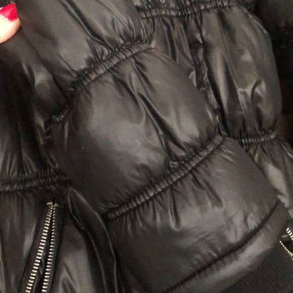 GIRLS DKNY Puffy coat with hood. - Picture 4 of 11